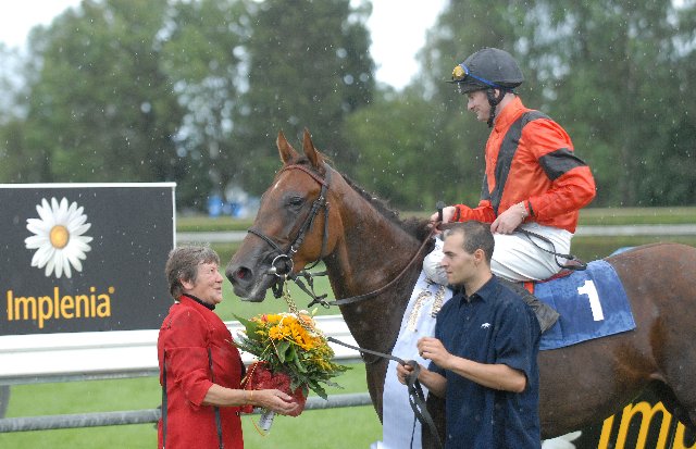 Annemarie Bloch und Blue Ellen